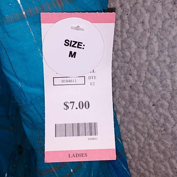 5/20. Top - Picture 4 of 4